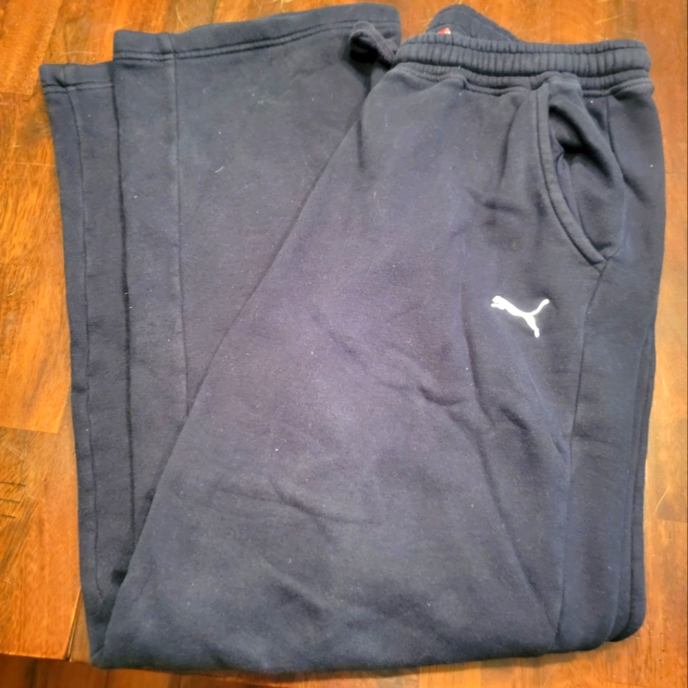 Puma sweatpants, medium